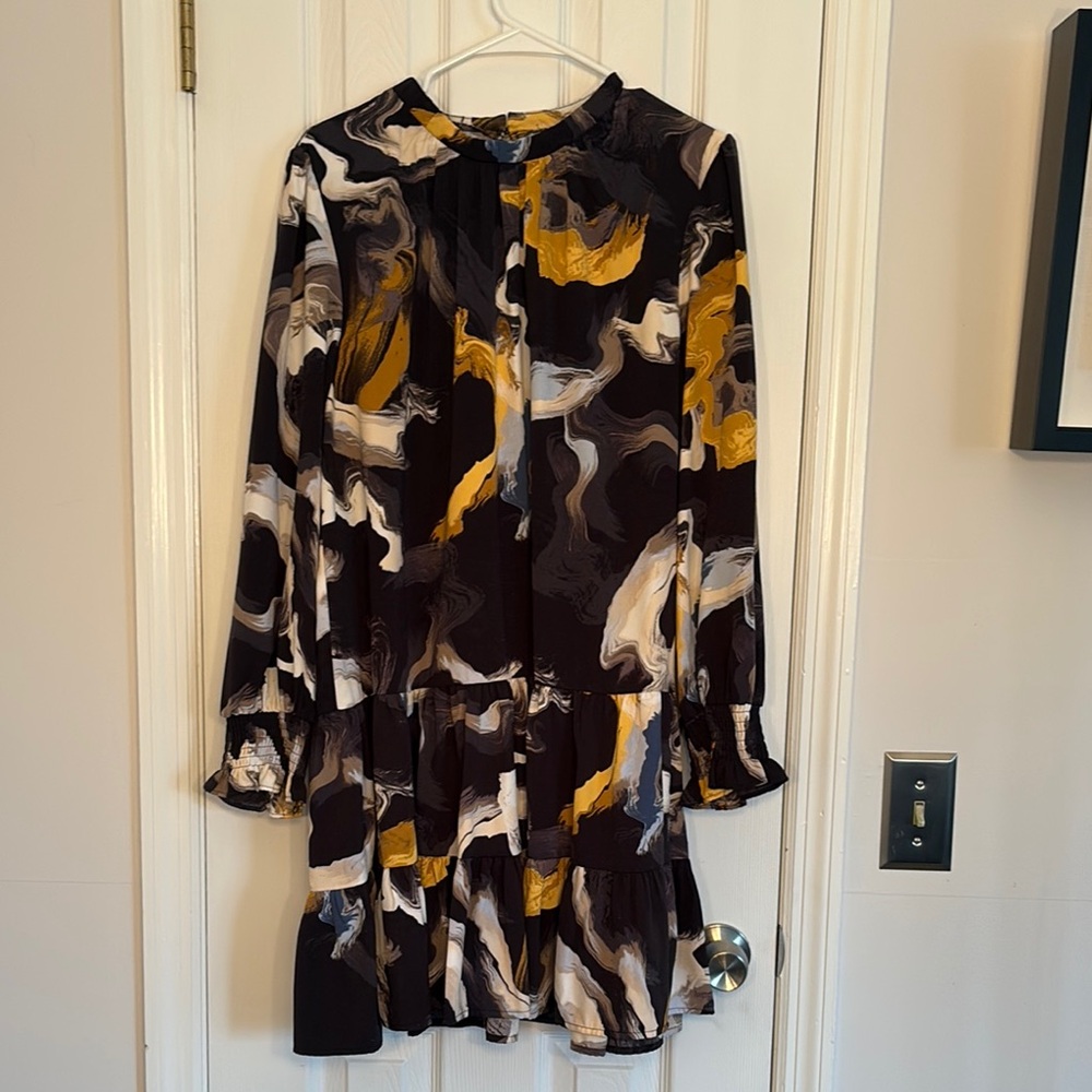 Nine West Black and White Ruffled Long Sleeve Dress